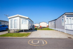 3 bed Cosy Caravan for up to 5